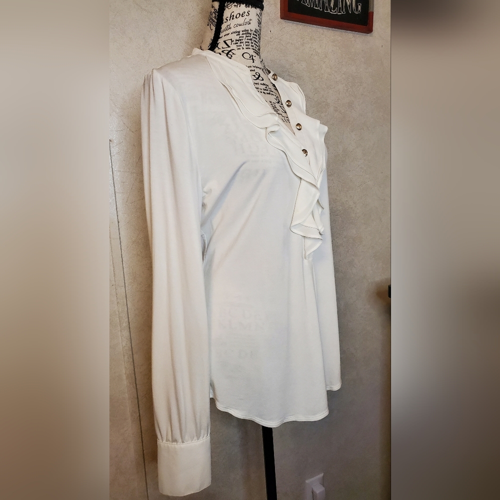 White House Black Market Cream Ruffle Button Blouse Size:M - Picture 3 of 7